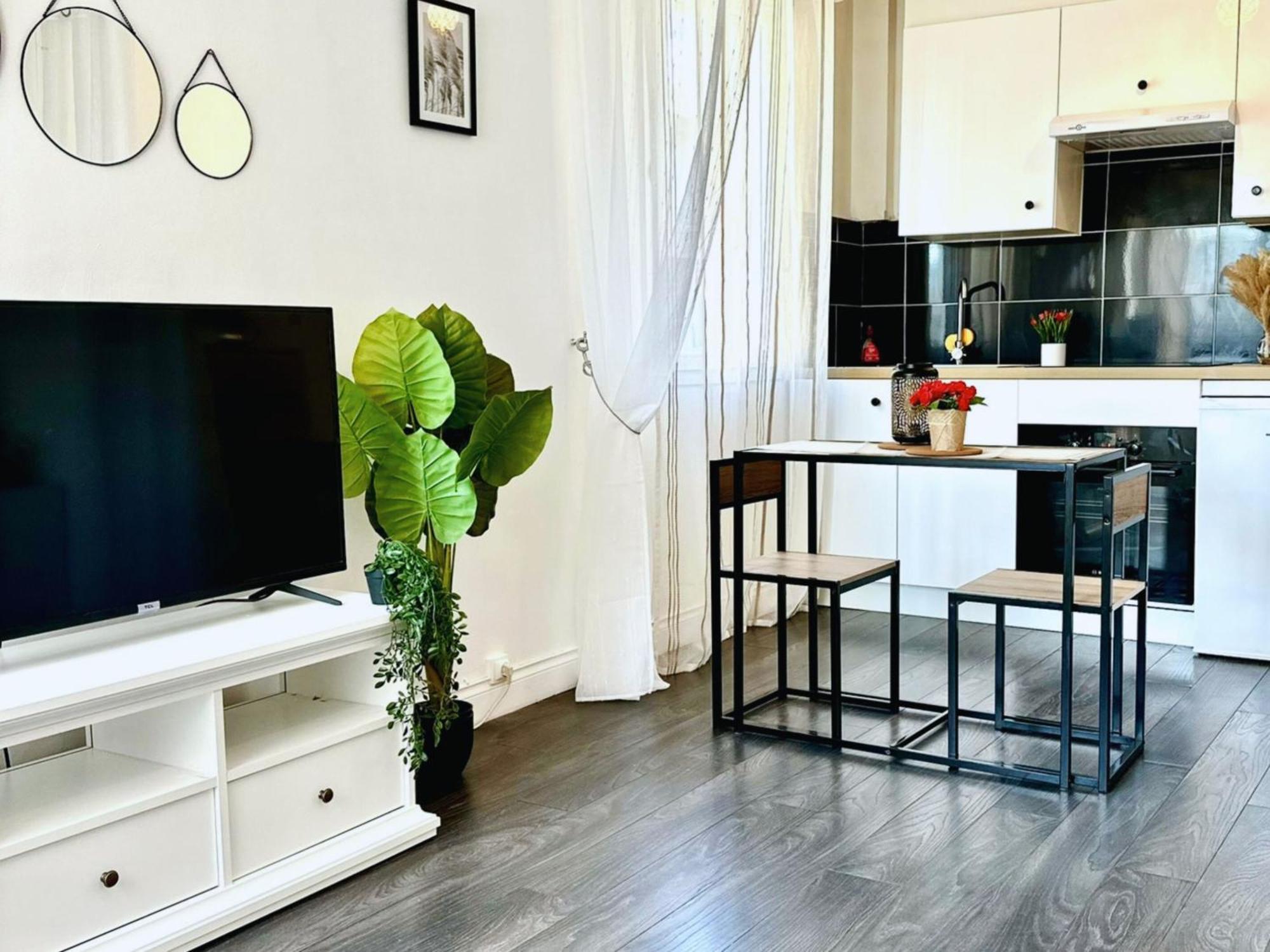Cosy Palm Beach, Studio Pres De La Mer Et De La Croisette Cannes Eksteriør billede